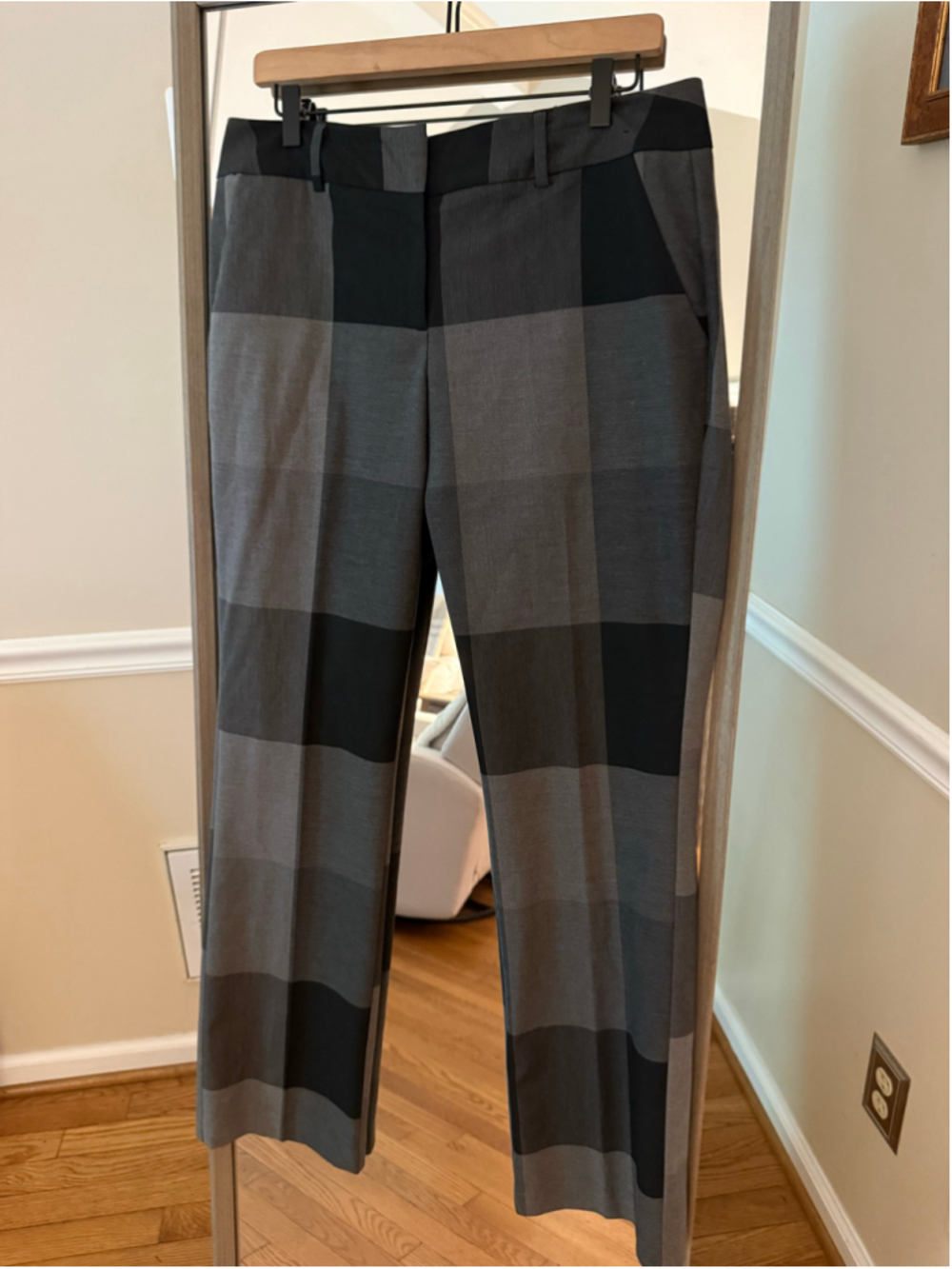 Women's 7th Avenue Design Studio Plaid Trousers Size 10 Grey Black